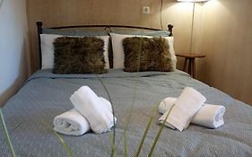 Akon Nafplio Room